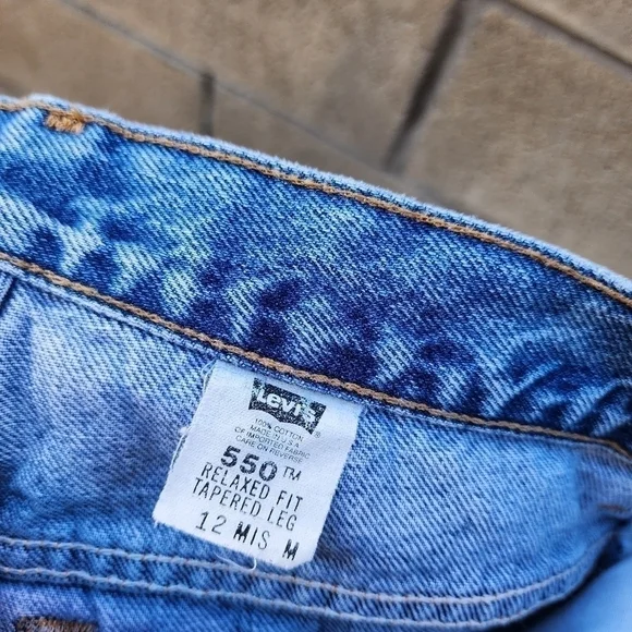 Vintage Levi’s 550 Made In The USA Relax Fit Blue Wash Jeans Women’s Size 12 - Picture 2 of 7